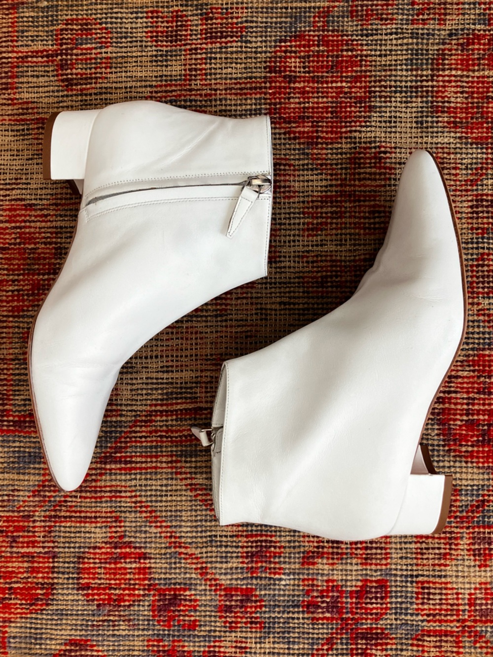 Manolo Blahnik White Leather Pointed Ankle Booties with Side Zip